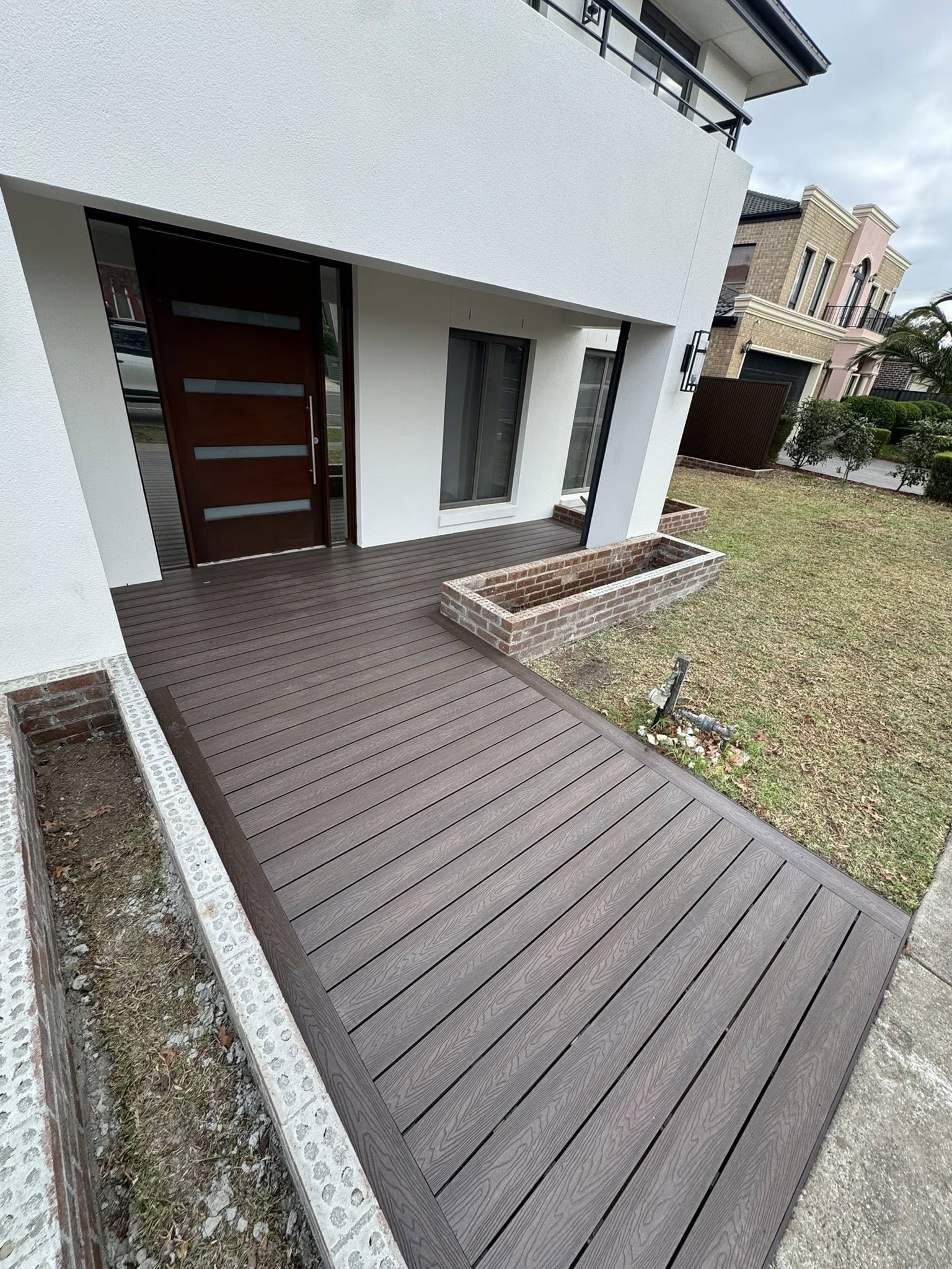 Green Point - Hardwood Deck & Steps